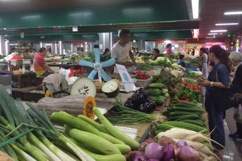 ZhenzhongSi_WetMarket2_5Sept2018-cropped