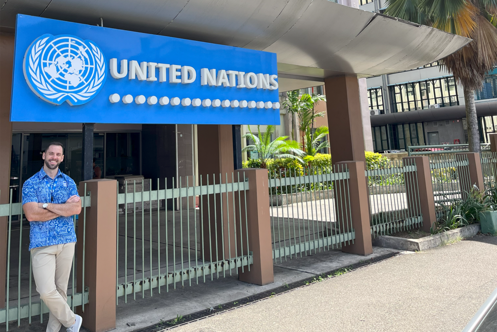 Photo of Istvan Kery infront of the UNDP office in Fiji