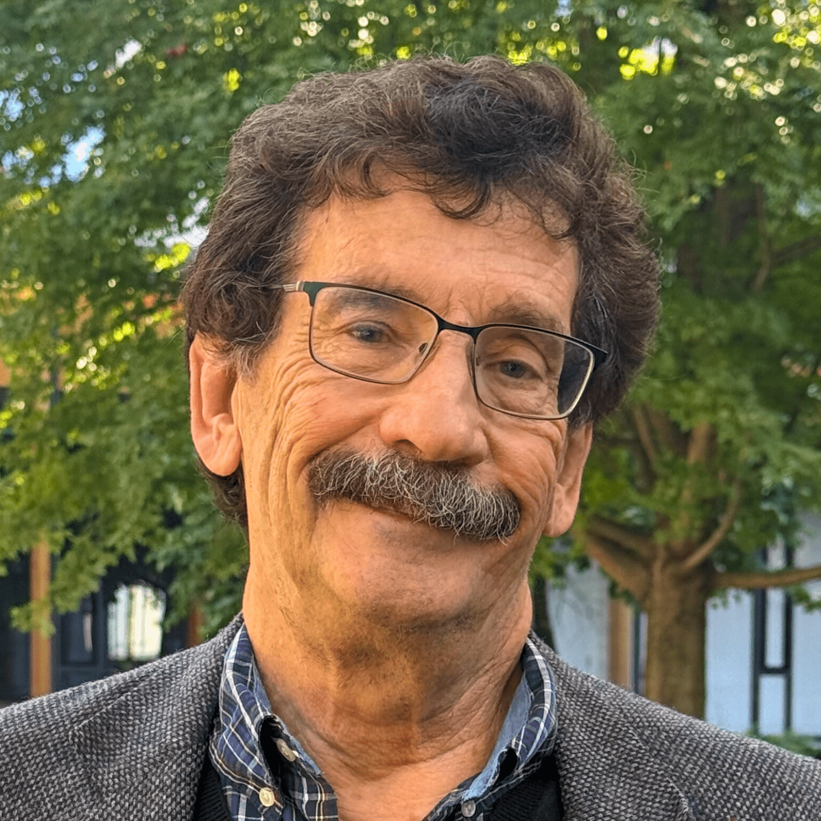 Howard Stein 1600x1600px (1)